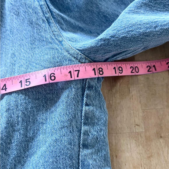 ⭐️ NEW Elan Medium Light Blue Puff Sleeve Light Jackson Denim Blazer - Picture 6 of 10